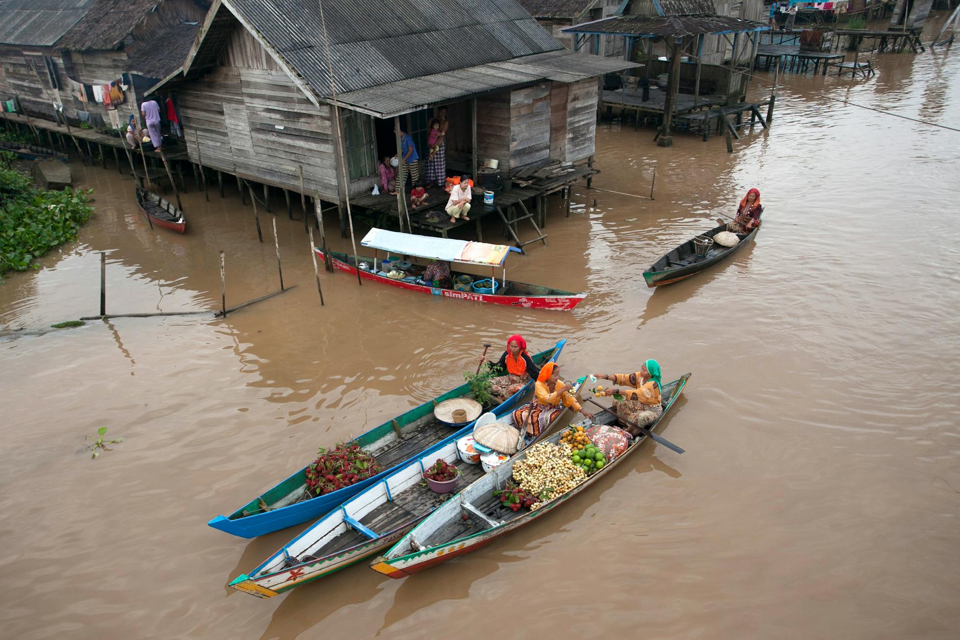 Perdagangan & Investasi